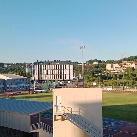 Vistas A La Pista De Atletismo Apartamento Pontevedra Exterior foto
